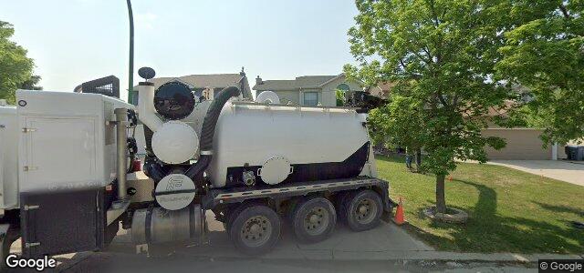 Larawan ng 96 Invermere Street sa Winnipeg, Manitoba