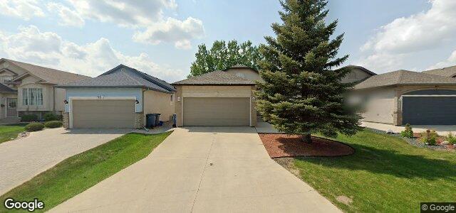Larawan ng 96 Roseglen Crescent sa Winnipeg, Manitoba