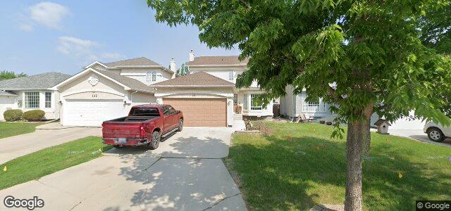 Larawan ng 99 Invermere Street sa Winnipeg, Manitoba
