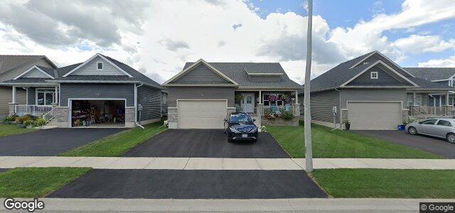 Larawan ng 122 Wildwood C Park sa Winnipeg, Manitoba