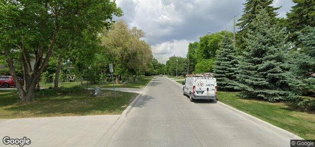 Larawan ng 525 South Drive sa Winnipeg, Manitoba