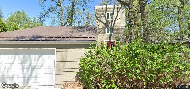 Larawan ng 60 Wildwood E Park sa Winnipeg, Manitoba