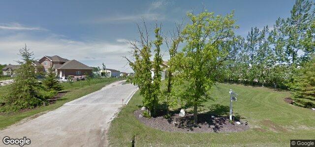 Larawan ng 1424 Charleswood Road sa Winnipeg, Manitoba
