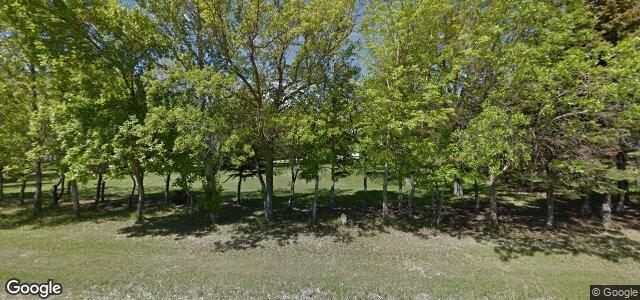 Larawan ng 1484 Charleswood Road sa Winnipeg, Manitoba