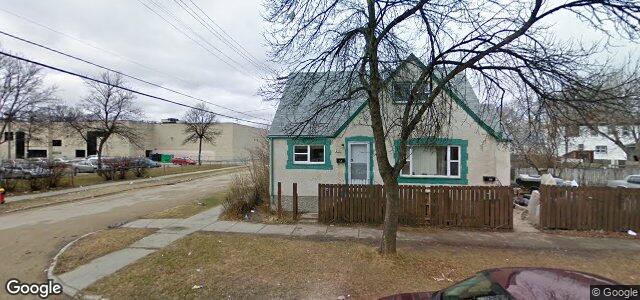Larawan ng 210 Powers Street sa Winnipeg, Manitoba
