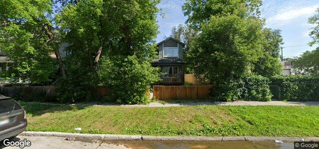 Larawan ng 239 Manitoba Avenue sa Winnipeg, Manitoba