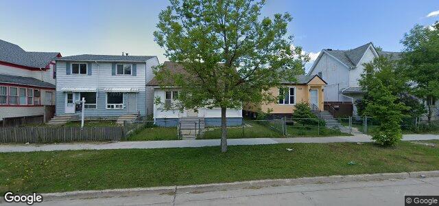 Larawan ng 241 Pritchard Avenue sa Winnipeg, Manitoba