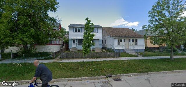 Larawan ng 243 Pritchard Avenue sa Winnipeg, Manitoba