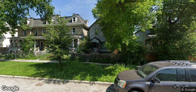 Larawan ng 245 Manitoba Avenue sa Winnipeg, Manitoba