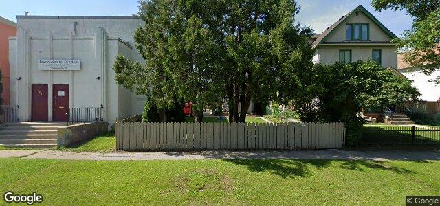 Larawan ng 246 Manitoba Avenue sa Winnipeg, Manitoba