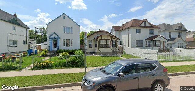 Larawan ng 250 Magnus Avenue sa Winnipeg, Manitoba