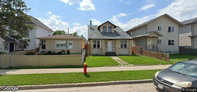 Larawan ng 260 Magnus Avenue sa Winnipeg, Manitoba