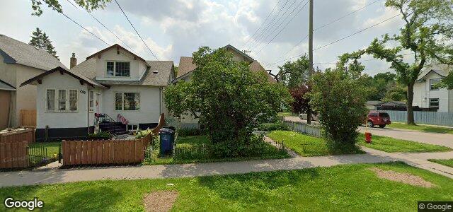 Larawan ng 290 Aberdeen Avenue sa Winnipeg, Manitoba