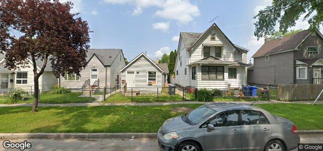 Larawan ng 301 Aberdeen Avenue sa Winnipeg, Manitoba