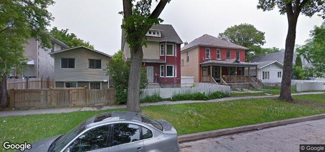 Larawan ng 311 Manitoba Avenue sa Winnipeg, Manitoba