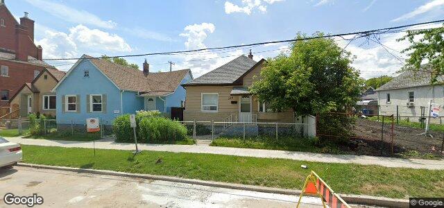 Larawan ng 316 Burrows Avenue sa Winnipeg, Manitoba