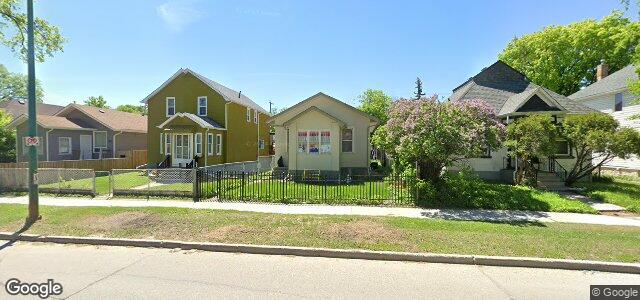 Larawan ng 328 Redwood Avenue sa Winnipeg, Manitoba
