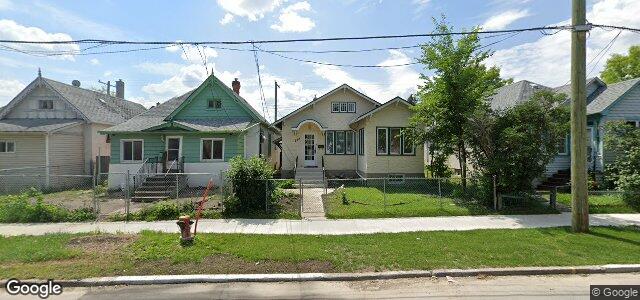 Larawan ng 330 Burrows Avenue sa Winnipeg, Manitoba