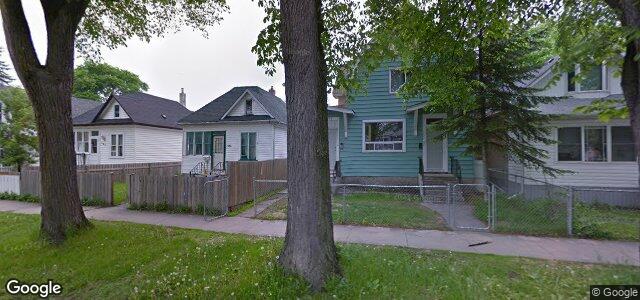 Larawan ng 332 Manitoba Avenue sa Winnipeg, Manitoba