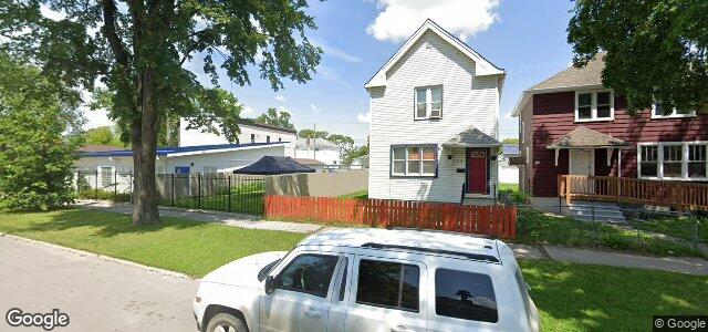 Larawan ng 339 Pritchard Avenue sa Winnipeg, Manitoba