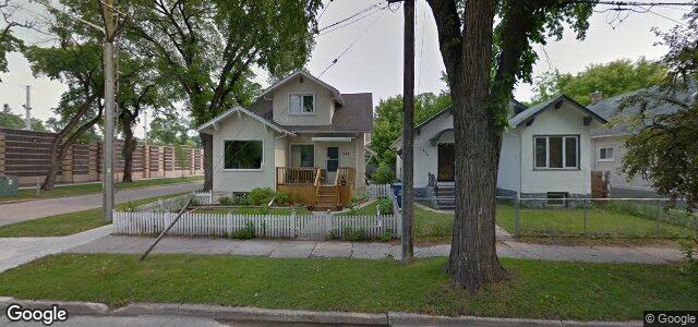 Larawan ng 347 Burrows Avenue sa Winnipeg, Manitoba