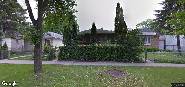 Larawan ng 348 Manitoba Avenue sa Winnipeg, Manitoba