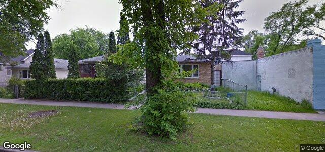 Larawan ng 350 Manitoba Avenue sa Winnipeg, Manitoba
