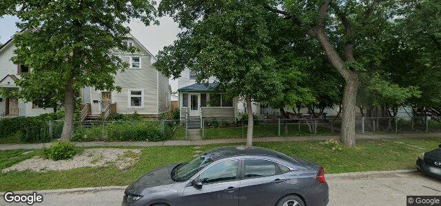 Larawan ng 357 Aberdeen Avenue sa Winnipeg, Manitoba