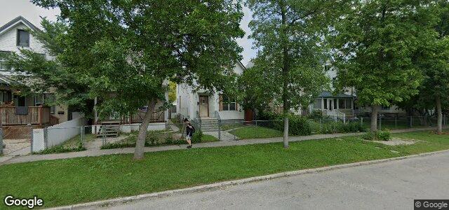 Larawan ng 361 Aberdeen Avenue sa Winnipeg, Manitoba