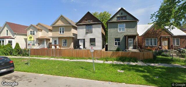 Larawan ng 363 Pritchard Avenue sa Winnipeg, Manitoba