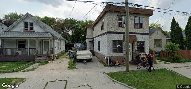 Larawan ng 370 Aberdeen Avenue sa Winnipeg, Manitoba