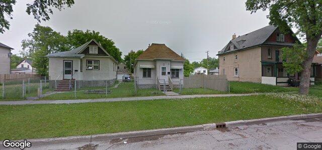 Larawan ng 371 Manitoba Avenue sa Winnipeg, Manitoba