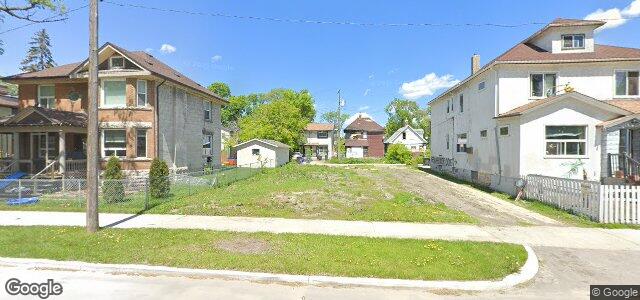 Larawan ng 377 Burrows Avenue sa Winnipeg, Manitoba
