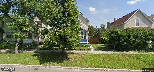 Larawan ng 377 Pritchard Avenue sa Winnipeg, Manitoba