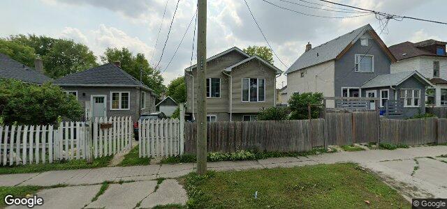 Larawan ng 380 Aberdeen Avenue sa Winnipeg, Manitoba