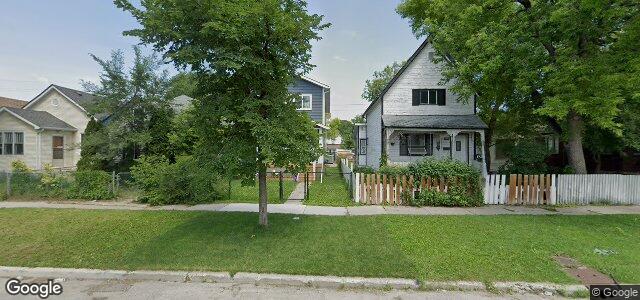 Larawan ng 381 Aberdeen Avenue sa Winnipeg, Manitoba