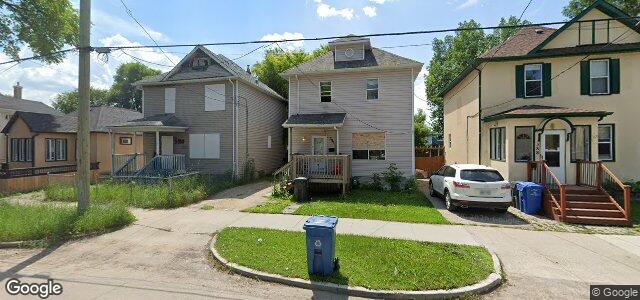Larawan ng 384 Burrows Avenue sa Winnipeg, Manitoba