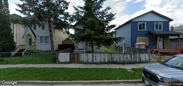 Larawan ng 384 Magnus Avenue sa Winnipeg, Manitoba