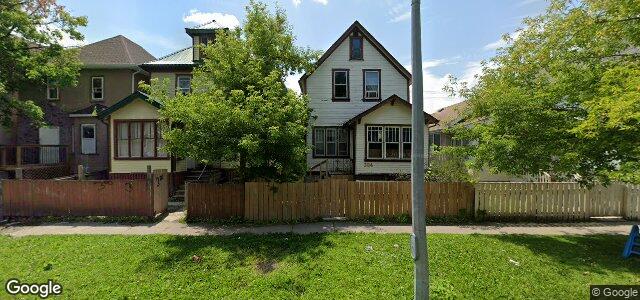 Larawan ng 384 Pritchard Avenue sa Winnipeg, Manitoba