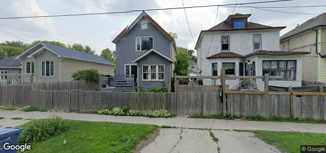 Larawan ng 388 Aberdeen Avenue sa Winnipeg, Manitoba