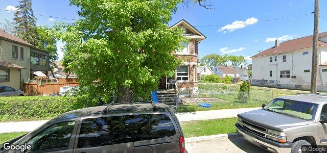 393 Burrows Avenue（加拿大曼尼托巴省温尼伯市）房屋照片