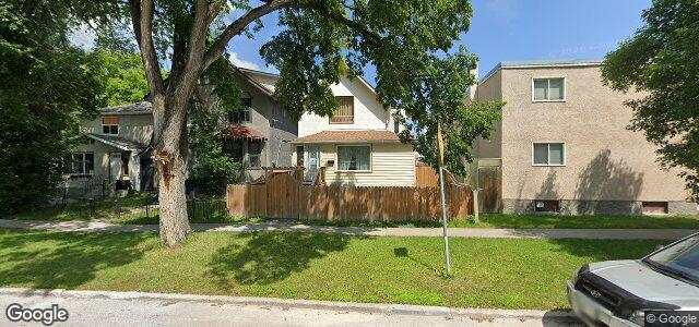 Larawan ng 413 Manitoba Avenue sa Winnipeg, Manitoba