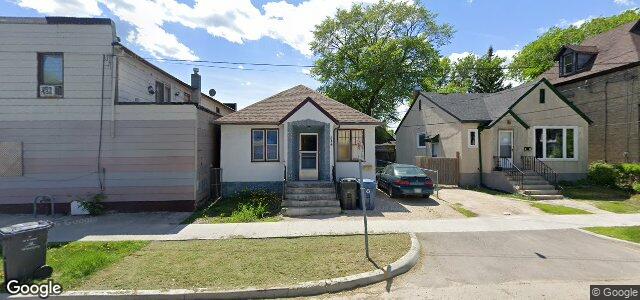 Photo of 414 Burrows Avenue in Winnipeg, Manitoba