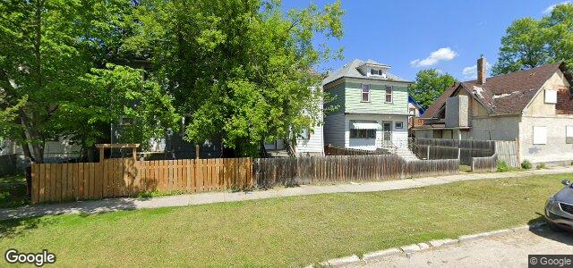 Larawan ng 477 Aberdeen Avenue sa Winnipeg, Manitoba