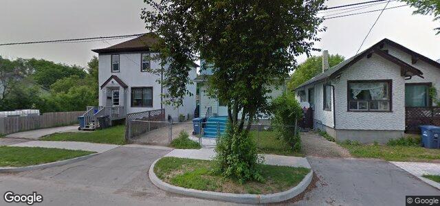 Larawan ng 484 Burrows Avenue sa Winnipeg, Manitoba