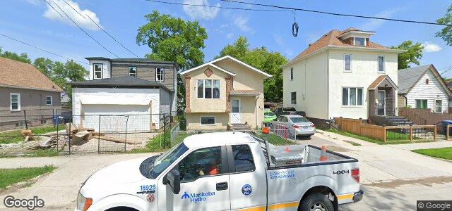 Larawan ng 559 Burrows Avenue sa Winnipeg, Manitoba