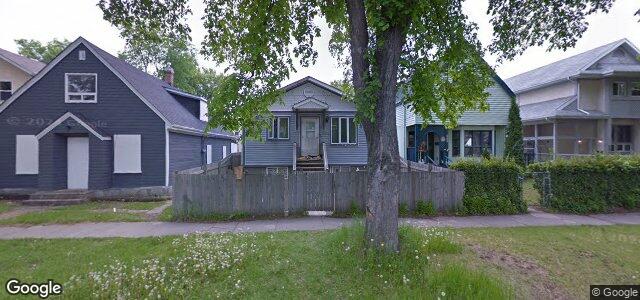 Larawan ng 560 Pritchard Avenue sa Winnipeg, Manitoba