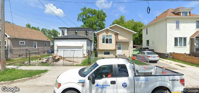 Larawan ng 571 Burrows Avenue sa Winnipeg, Manitoba
