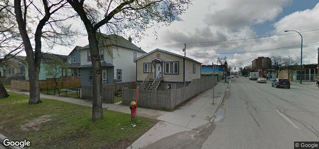 Larawan ng 590 Pritchard Avenue sa Winnipeg, Manitoba