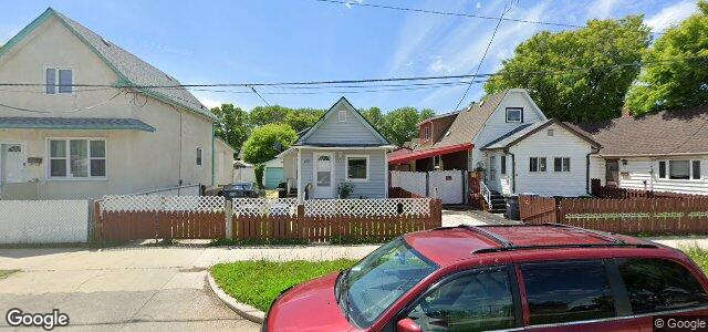 Larawan ng 608 Burrows Avenue sa Winnipeg, Manitoba